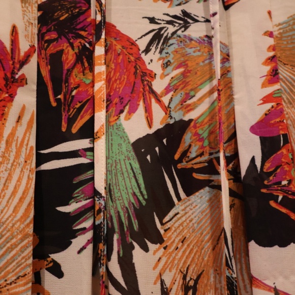 Daniel Rainn Top - Picture 3 of 6